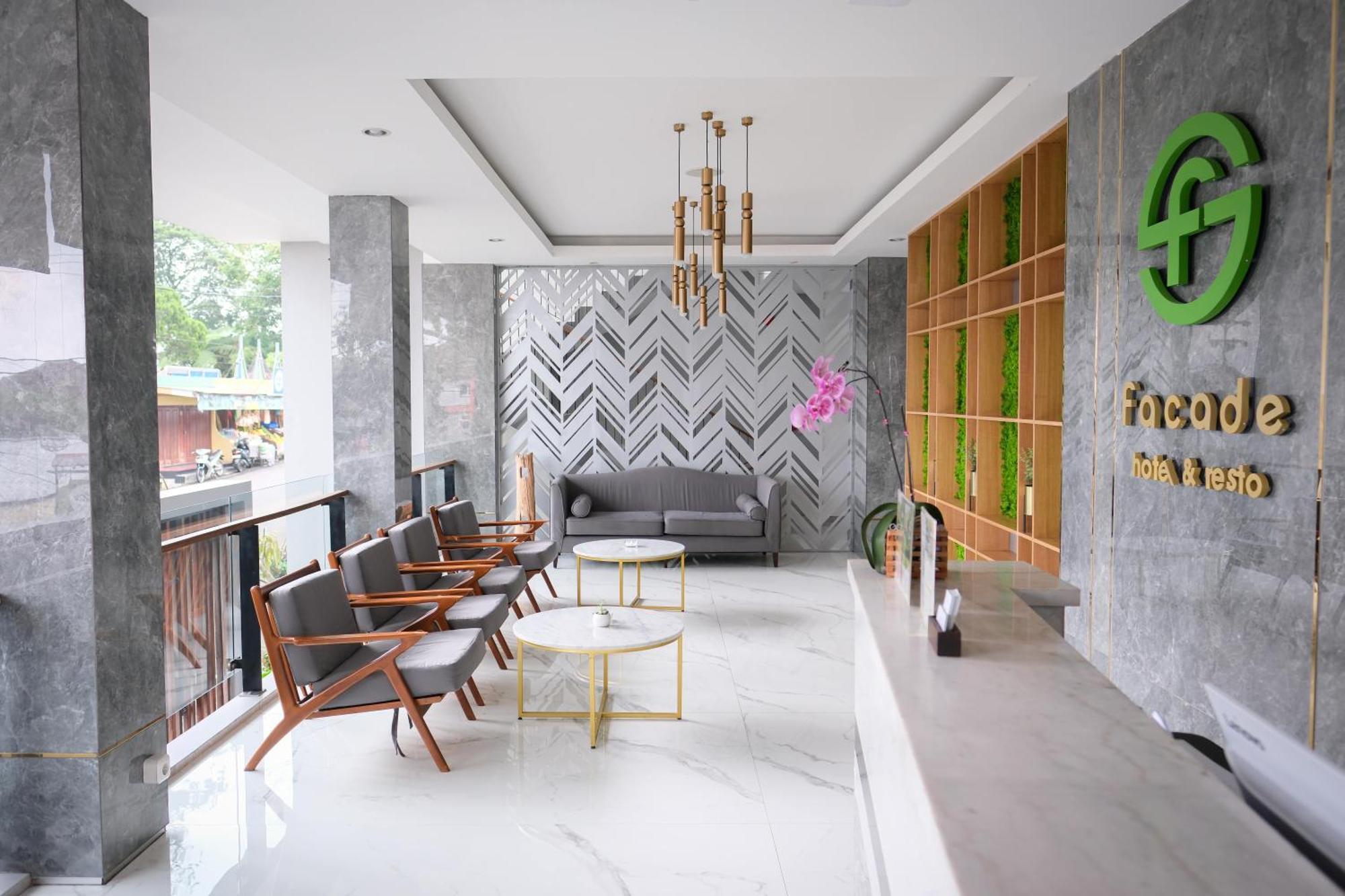 Facade Hotel By Azana Tawangmangu Exteriör bild